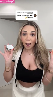 Julesboringlife - Welcome to my page babe