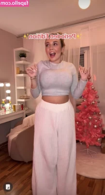 Julesboringlife - Do you like my study outfit