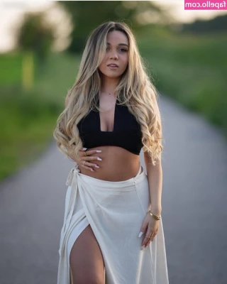 Julesboringlife - Hello love   We speak  send me a message darling