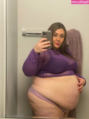 bbwlayla - What would you do if you walked out and saw me in this position on my