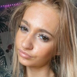 molly-jackson-vip