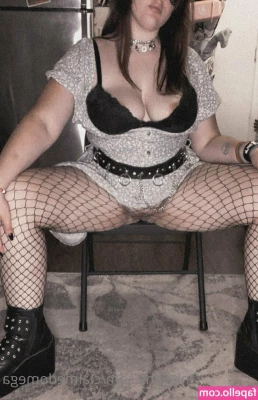 prettylittlesicko - You re NOT going to want to pass this DEAL up   4 beautiful pics  