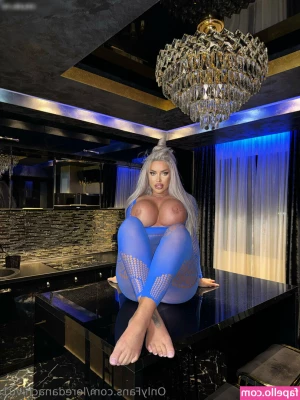 Loredana Chivu [ loredana-chivu ] - UPS 🤭