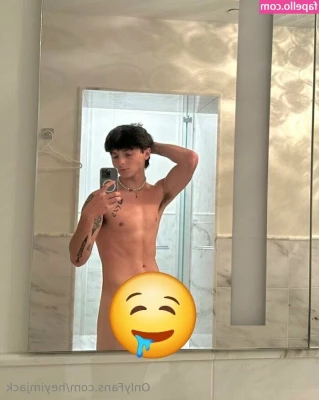 heyimjack - So you think the shape of my Ass is sexy bby   Would you run your