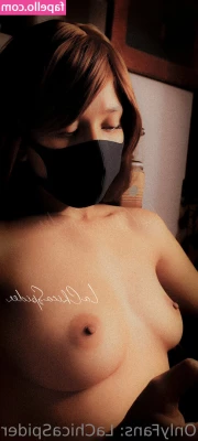 lachicaspider - Anyone wants to feel my riding crop?