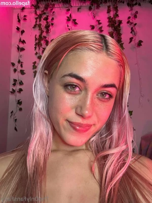 theonlyfansfairy - Let's get cozy tonight!