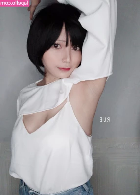 Rue.cosplayer [ rue-cosplayer ] - POV work out with me daddy  want to be my personal trainer
