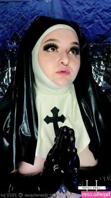 janelupaefree - Chains make excellent accessories  Also my dears  don t forget that