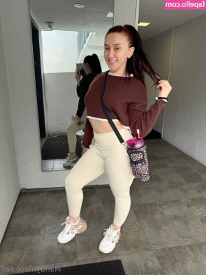 Mandy Muse [ mandy-muse-1 ] - Happy Hump Day!🍑 Swipe...