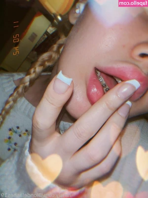 Blondelashes19 - Who wants us to organise another stream  Xx free to view for