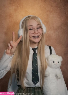 Blondelashes19 - Should we post together ❤️