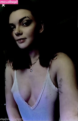 Louise Julie [ louise-julie ] - NEW VID MONDAY    I met  officermuscles the other night and boy does