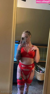 xsinclairex - Thicc  I had a thorough fucking today  Came while sitting on a guys