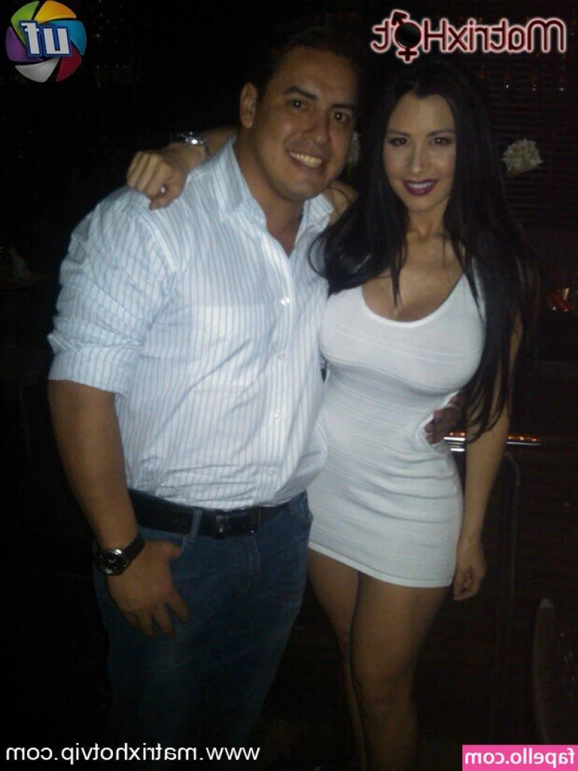 Diosa Canales [ diosa-canales ] - Selfie session