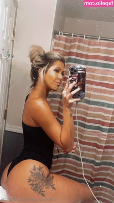Lauren Ashley [ lauren-ashley ] - Have you ever been on a thot walk  Do you want to cum next time