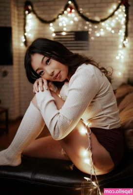 Lizzievx - honey I want another sexy lingerie😏 and you will buy it for me🙈