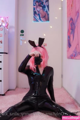Alina Kim [ alina-kim ] - I ve had a busy day   Now time to relax   Unlock to see my   Orr