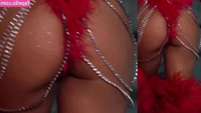 Sabrina Sato [ sabrina-sato ] - Can you see it's wet...? 😏 Guess why? Oh no, not water. 👅 New