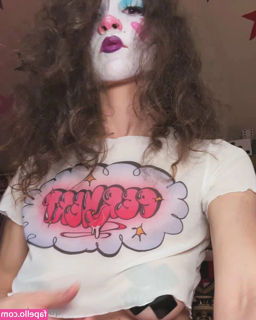 queerclownzfree - Needing some spankings tonight