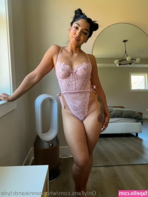 whosbonnieandclyde - I m so lonely come chat keep me company