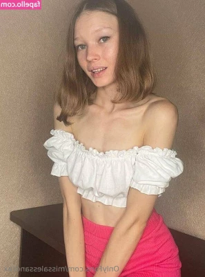 missalessandrax - Can u just bend me over the counter already pls ?🥱😈💦💦