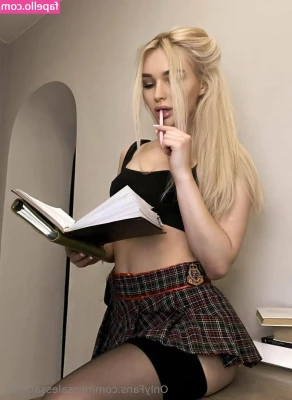 missalessandrax - Slap my ass baby
