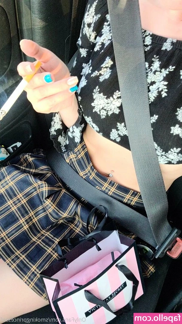 smokingprincessof - Wanna fuck?