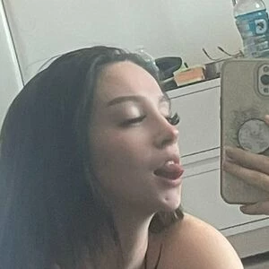 karensubmits