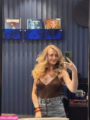 Janet Devlin [ janet-devlin ] - Back on dat waaave/hustle/sexy griind...  Tryna post sumthin