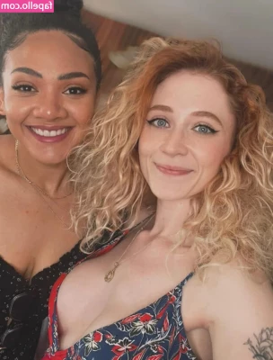 Janet Devlin [ janet-devlin ] - I took my baby on a Saturday bang Boy is that girl with you  Yes we