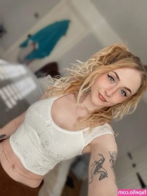 Janet Devlin [ janet-devlin ] - Who wants to come play before I shower