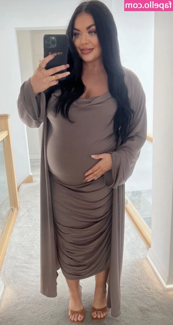 Scarlett Moffatt [ scarlett-moffatt ] - Foot action