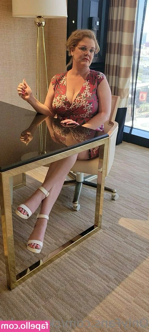 ckennedy918 - cum on my ass daddy