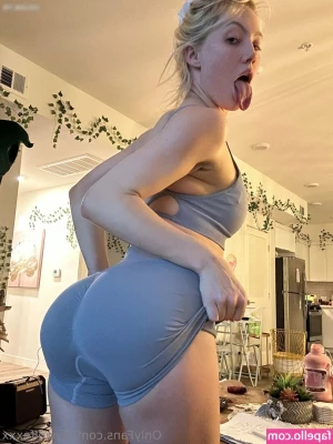 Ivy Wolfe [ ivy-wolfe ] - happy weekend guys i miss you so much tomorrow is my birthday i m