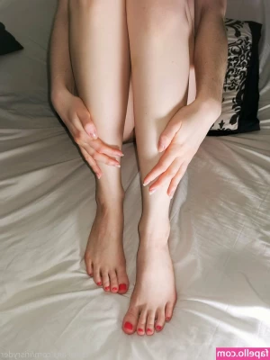 irisryder - Bent over playing with this wet ass pussy