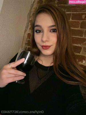 juliannafoxxx - It s insane to me how soft my belly has gotten   Wish you were here