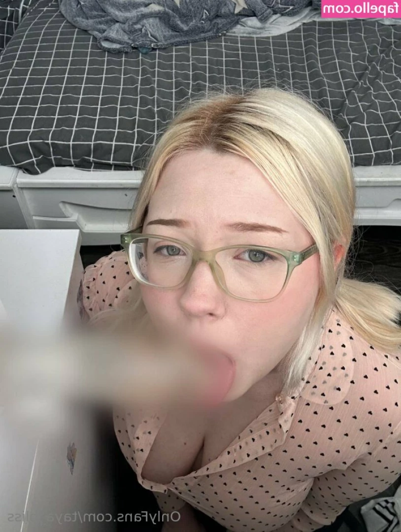 hotmummyfree - Another teaser for Ahri