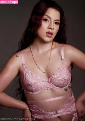leissxxx - I know how much you love when I talk dirty to you 😈