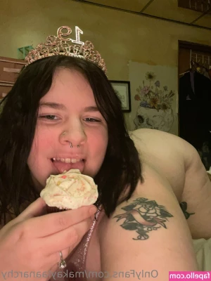 makaylaanarchy - fresh and clean