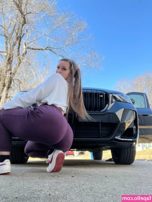 corey_kiv [ corey-kiv ] - Getting my sexy tan on 💋