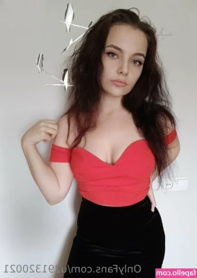 merry-berry - 𝐖𝐡𝐚𝐭 𝐕𝐢𝐞𝐰 𝐃𝐨 𝐘𝐨𝐮
