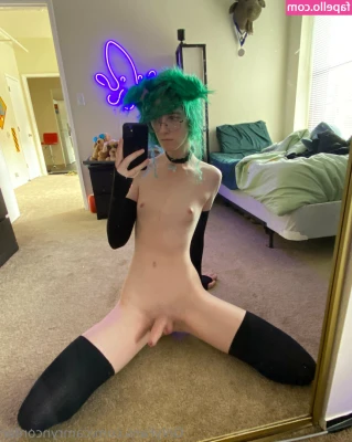 camryncorder - Wanna go for a swim.