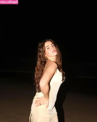 Avia Butler [ avia-butler ] - Happy Sunday! Let's dance a little! XD