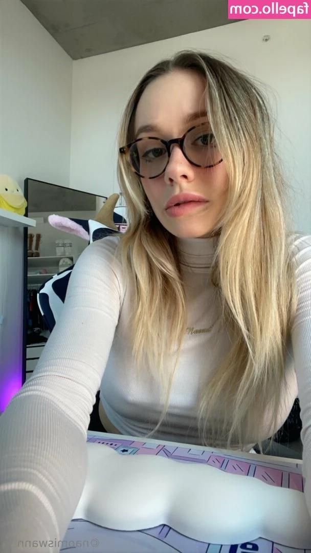 naomiswann [ naomiswann-1 ] - If you felt how tight I was  you d be coming back for more