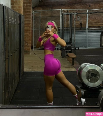 brobrosfit - It s Wednesday  So more booty pics it is