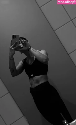Jana Wosnitza [ jana-wosnitza ] - We re at 1 9k likes  Like 20 posts in a row and then DM me for a free