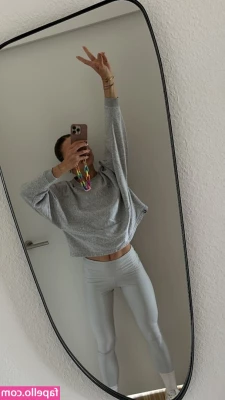 Jana Wosnitza [ jana-wosnitza ] - Morning! Just a little reveal for Titty Tuesday! 👀👀👀