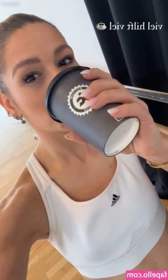 Jana Wosnitza [ jana-wosnitza ] - good afternoon    Do we exercise together  I want to improve my