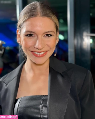 Jana Wosnitza [ jana-wosnitza ] - It s daddy s birthday    Come over to our VIP account for the full