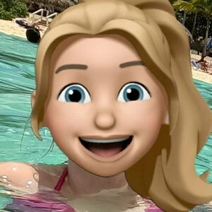 alinasworldoffeet